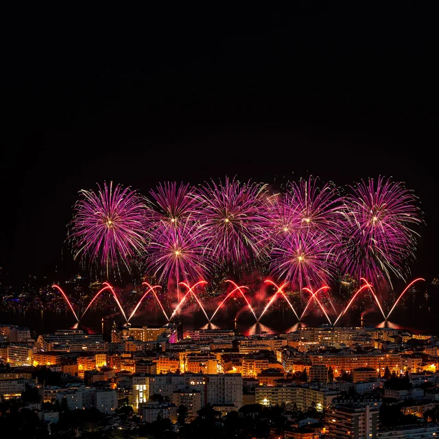 Cannes Art Pyrotechniquethierry Mouchet